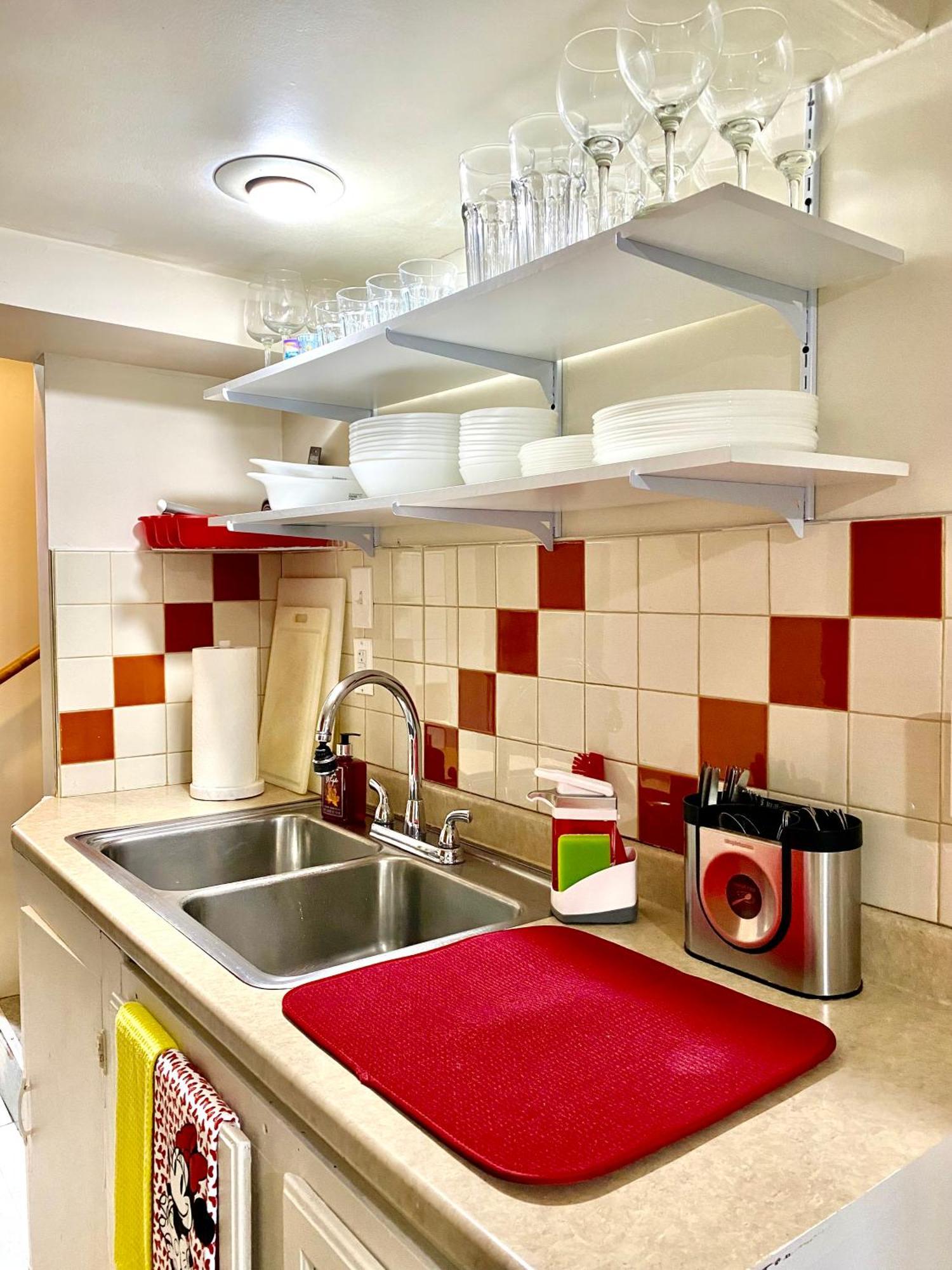 סיאטל Private Tiny Room On The 1St Floor With Shared Bathroom Near Airport And Downtown Seattte מראה חיצוני תמונה