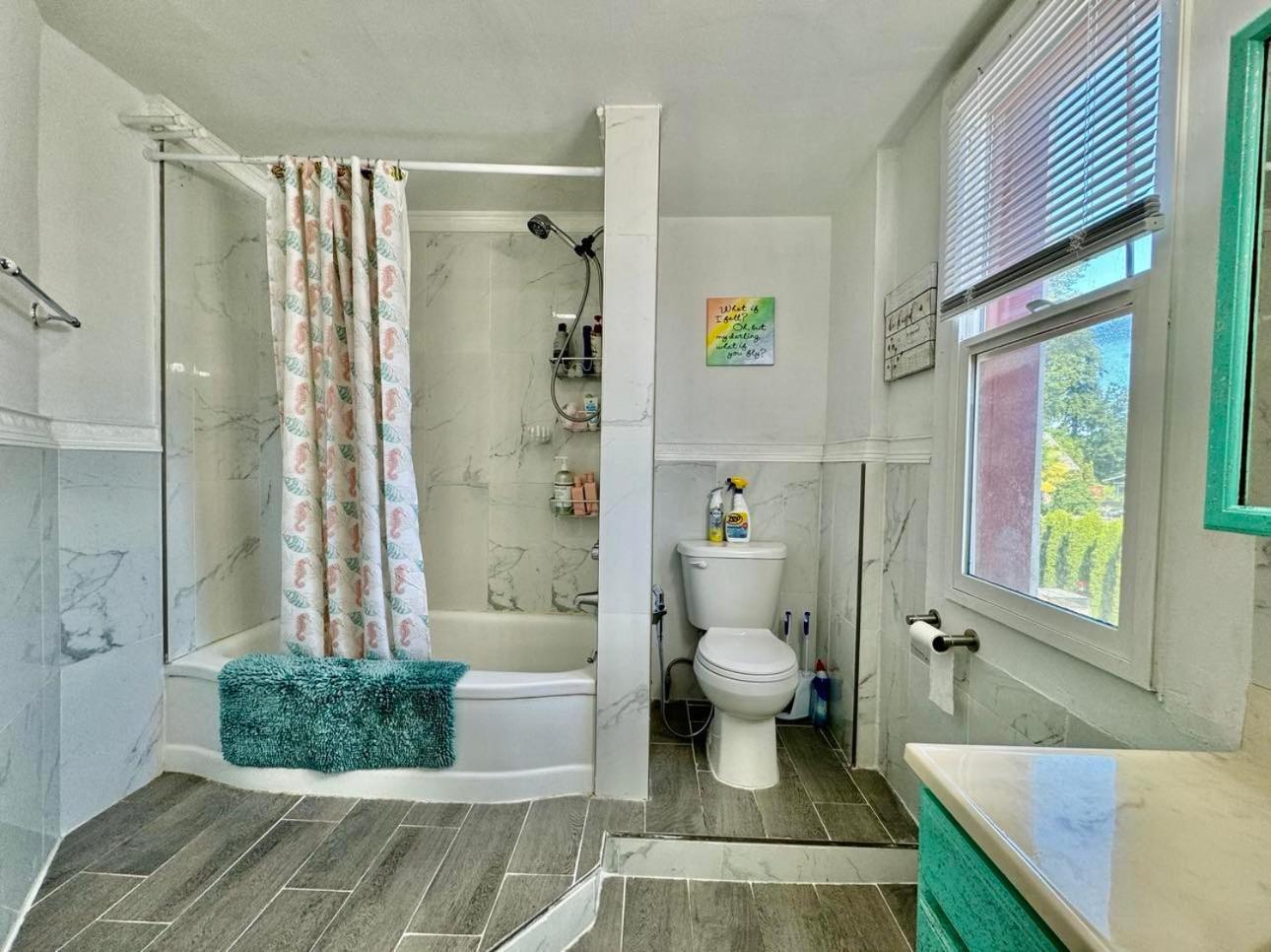 סיאטל Private Tiny Room On The 1St Floor With Shared Bathroom Near Airport And Downtown Seattte מראה חיצוני תמונה